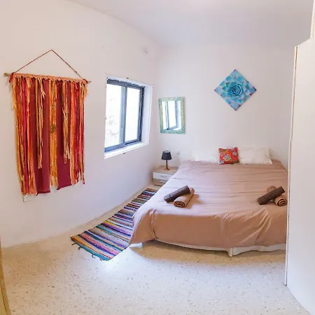 By The Sea Apartment *