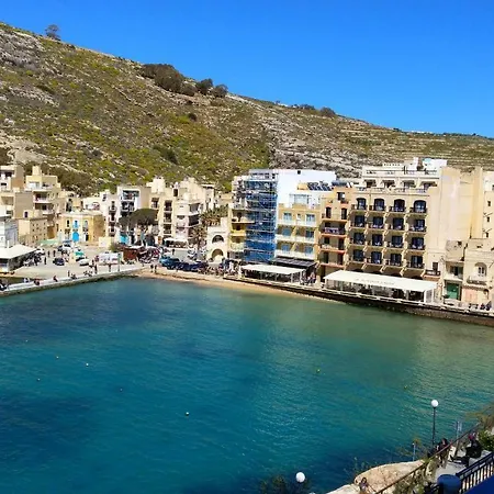 Apartment By The Sea *